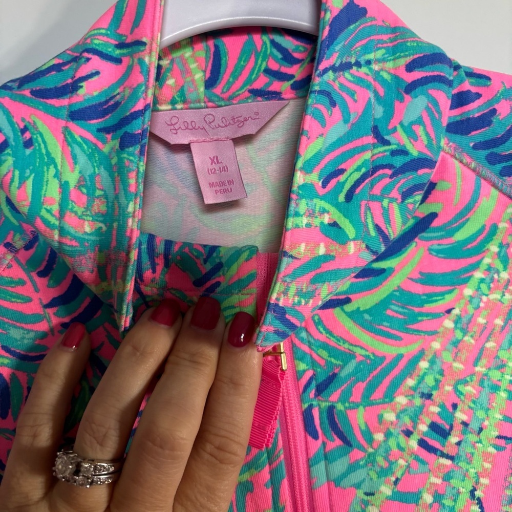 NWOT Lilly Pulitzer Skipper Popover - Picture 2 of 5